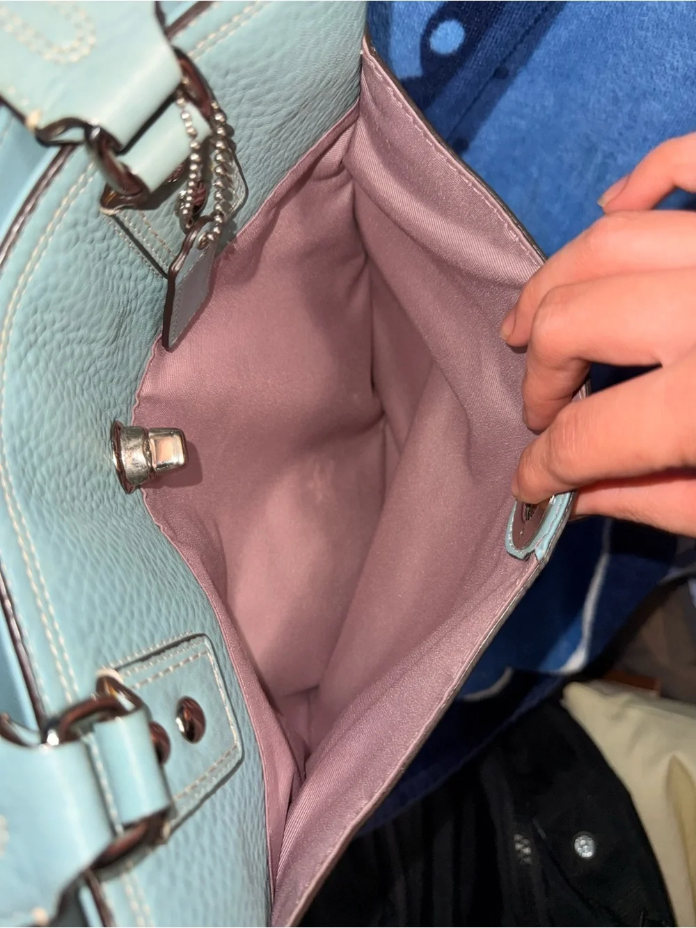 Coach Hampton Turnlock Tote Bag Pebbled Leather